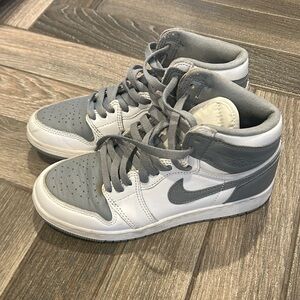 Gently used Kids Nike sneakers!